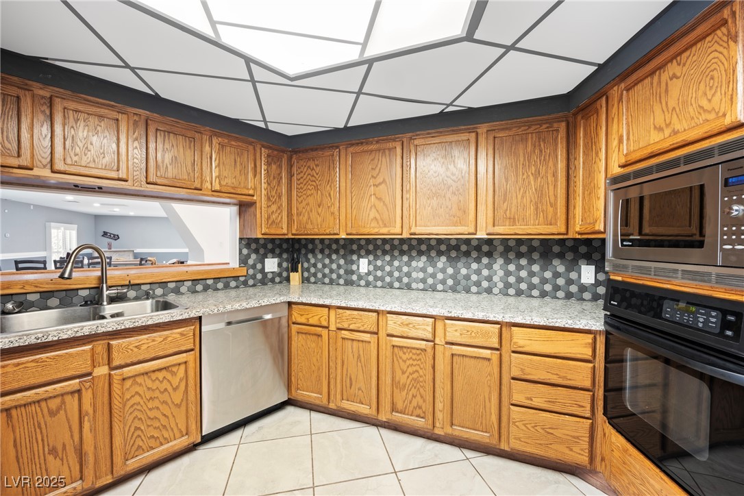 7215 Ullom Drive Property Photo 20