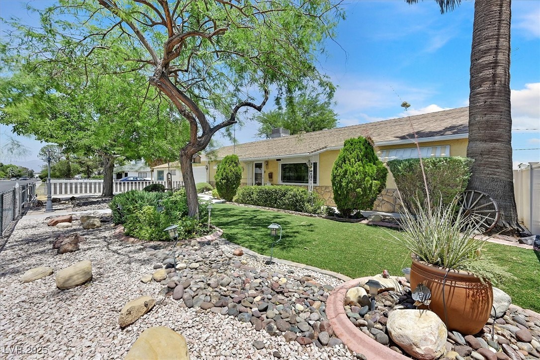 1331 Melville Drive Property Photo 1