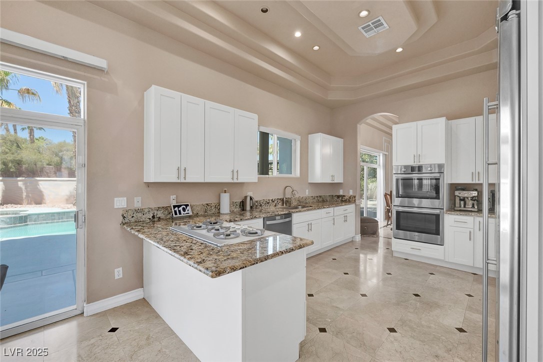 2209 Purple Majesty Court Property Photo 14