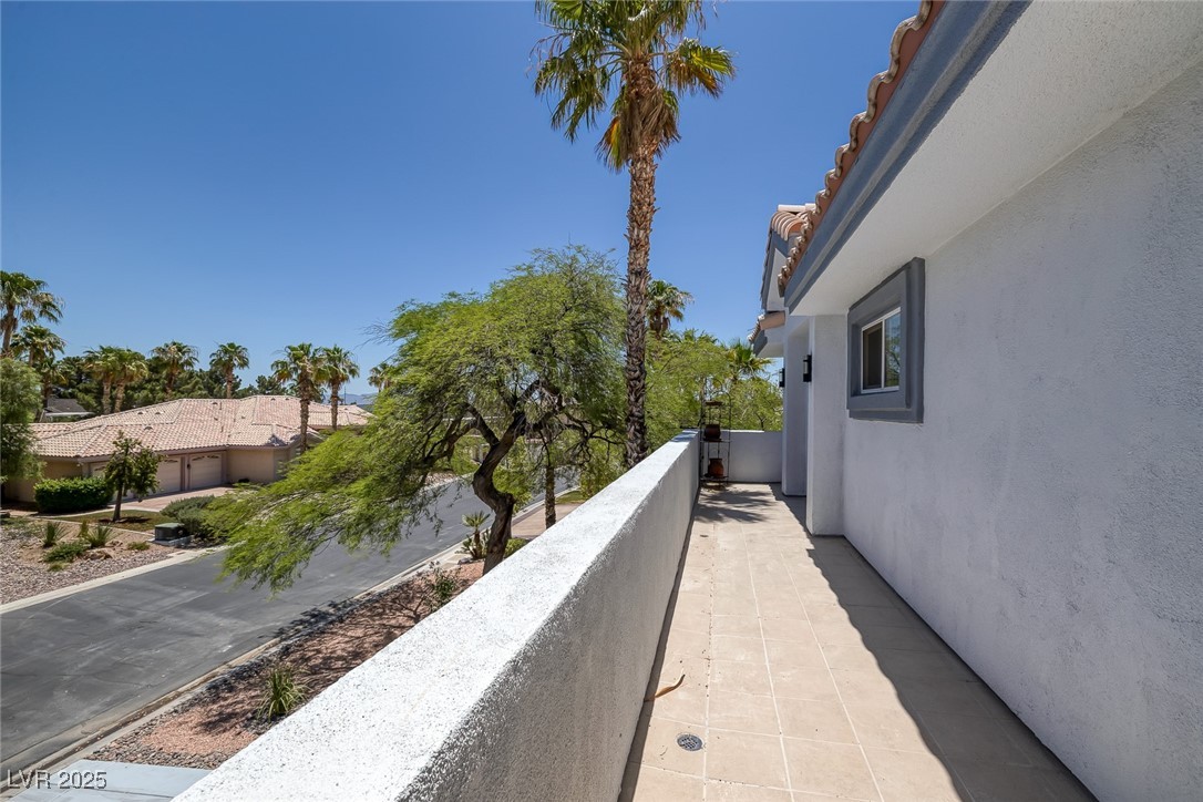 2209 Purple Majesty Court Property Photo 47