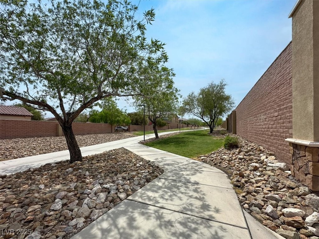 7398 Cobbhan Drive Property Photo 39