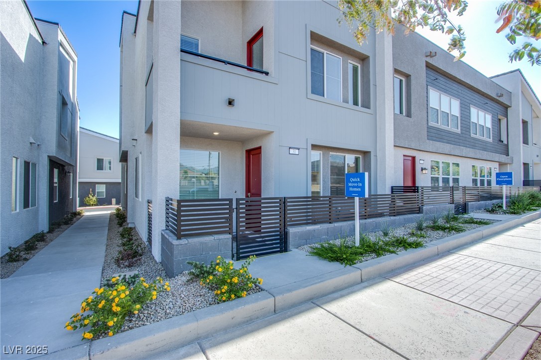 31 Newport Edge Place Property Photo 1