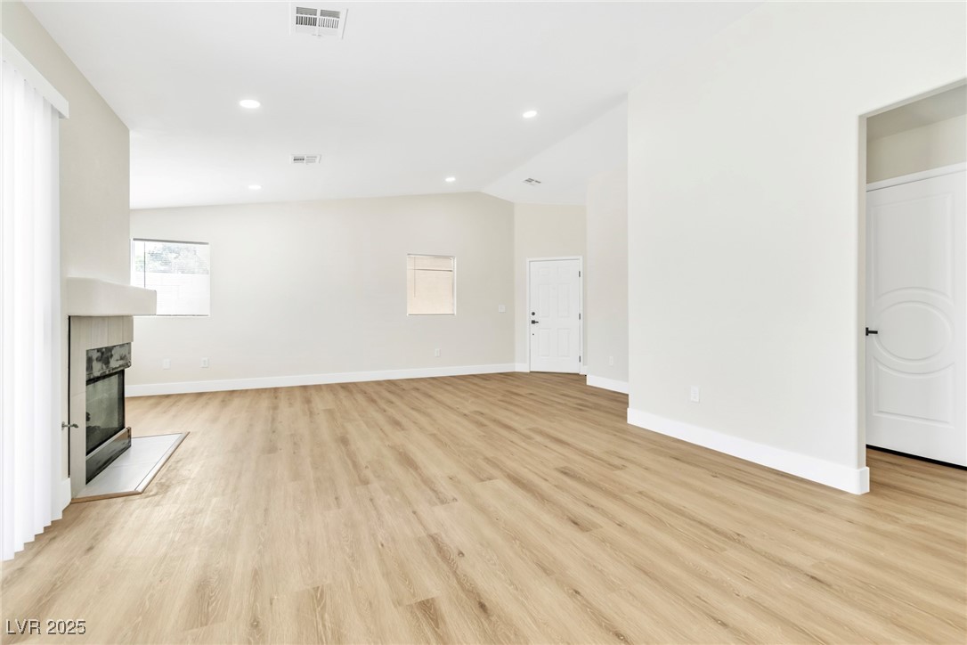2112 Hollow Oak Avenue Property Photo 15