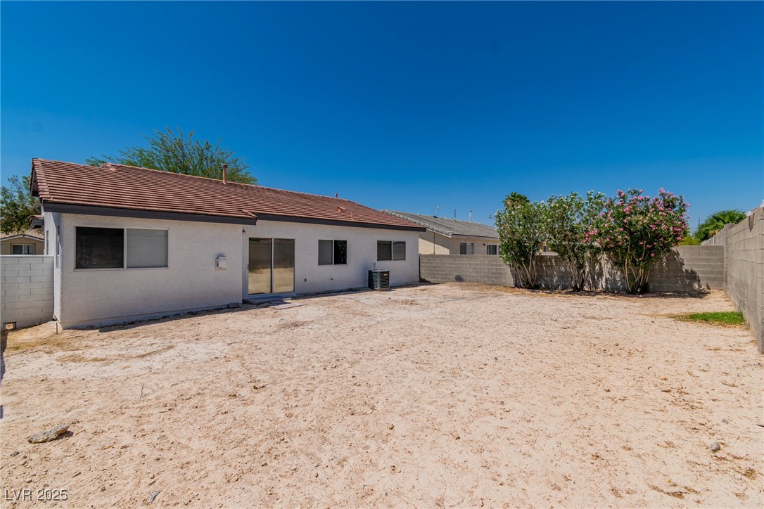 2112 Hollow Oak Avenue Property Photo 34