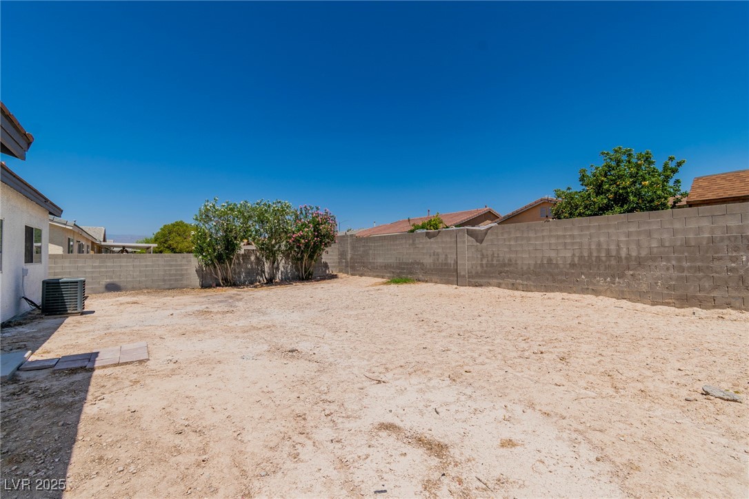 2112 Hollow Oak Avenue Property Photo 35
