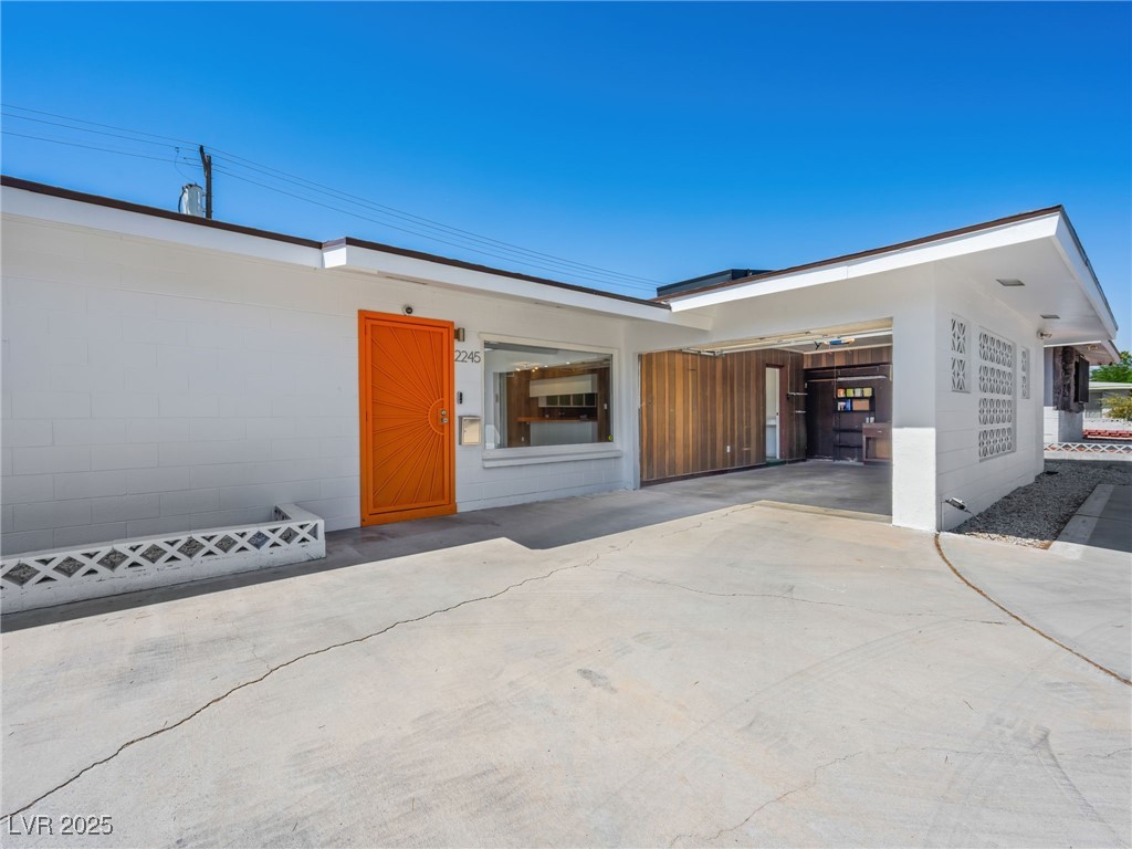 2245 Sombrero Drive Property Photo 8