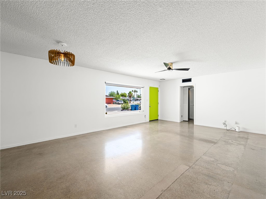 2245 Sombrero Drive Property Photo 11