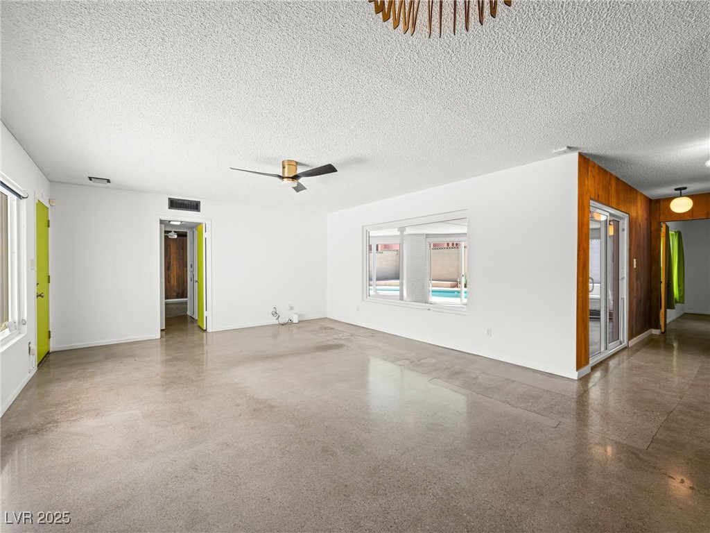 2245 Sombrero Drive Property Photo 12