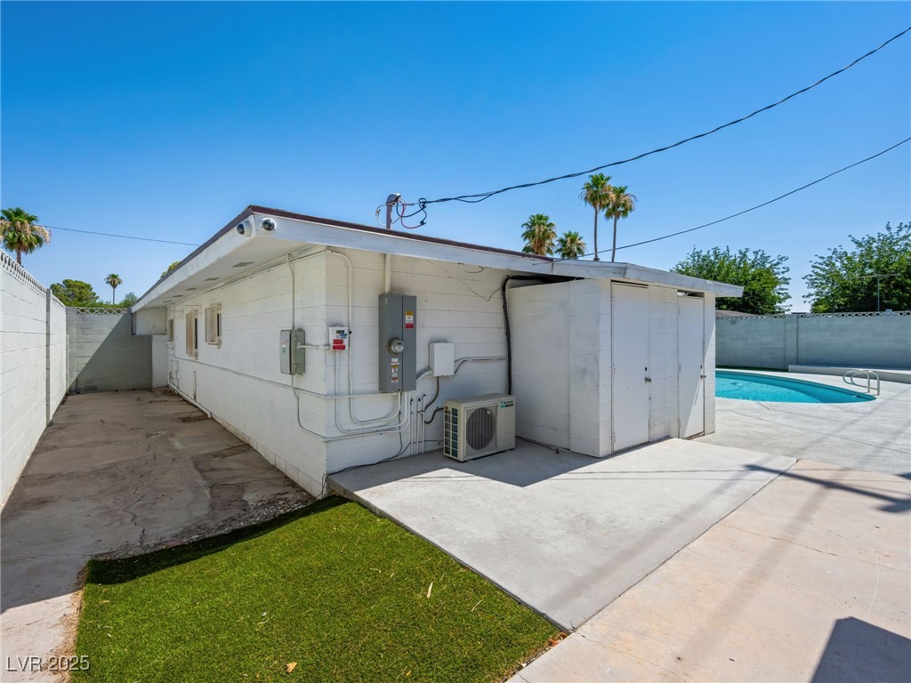 2245 Sombrero Drive Property Photo 33