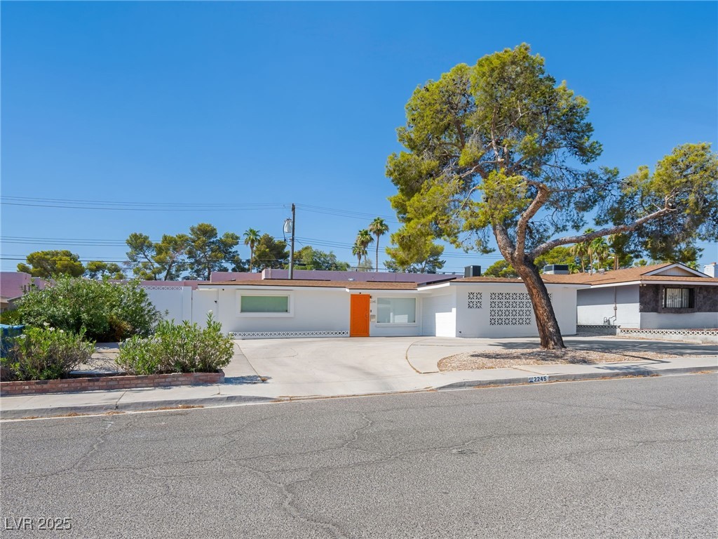 2245 Sombrero Drive Property Photo 37