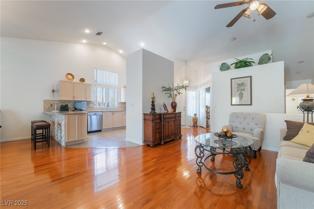 105 Crossfoot Terrace Court Property Photo 8