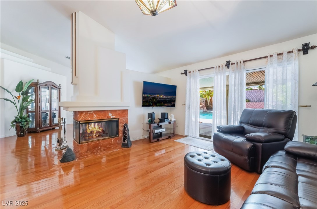 105 Crossfoot Terrace Court Property Photo 13