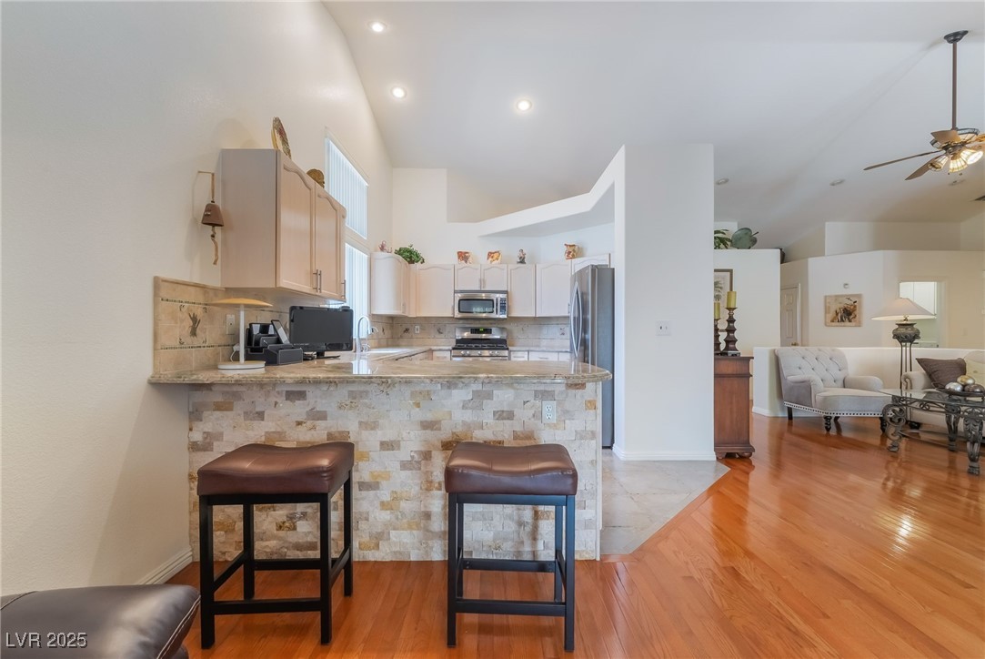 105 Crossfoot Terrace Court Property Photo 14