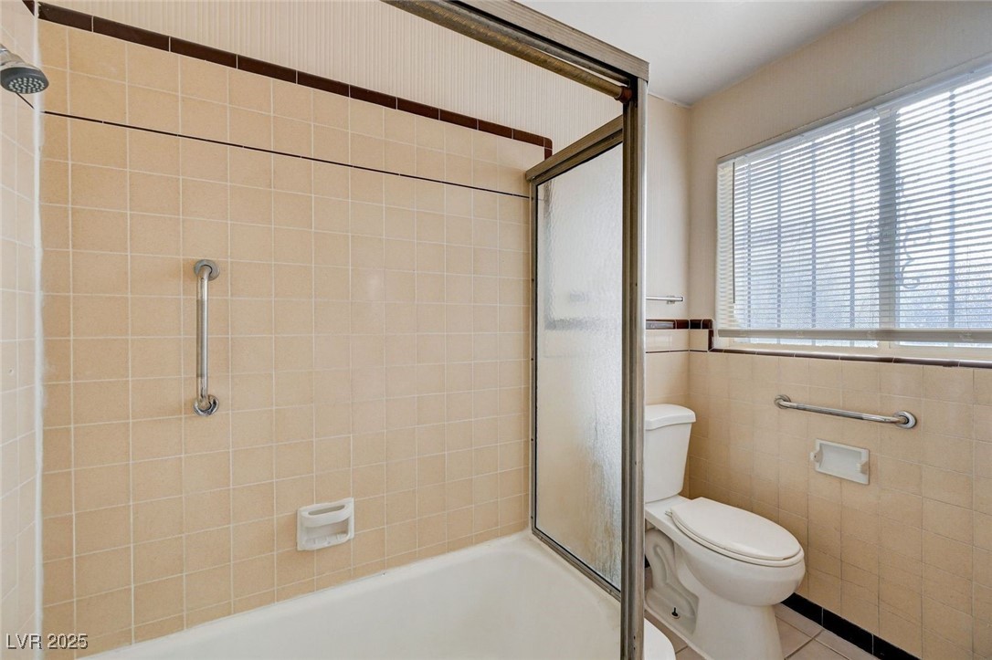 2400 Santa Paula Drive Property Photo 3
