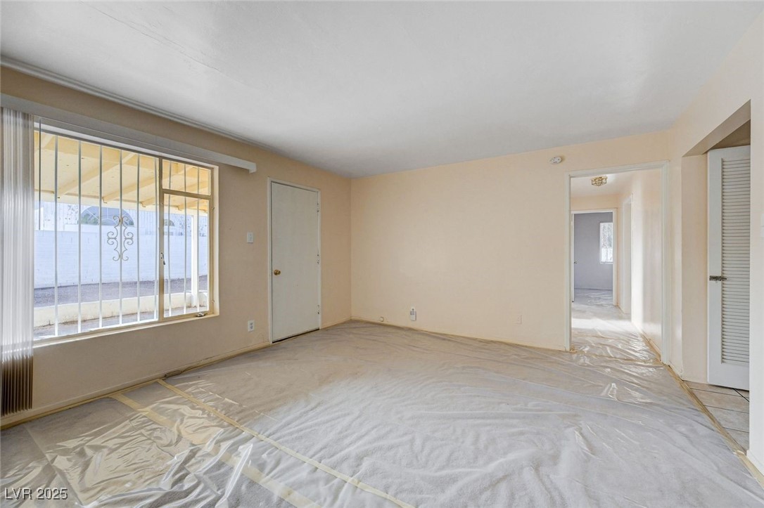 2400 Santa Paula Drive Property Photo 17