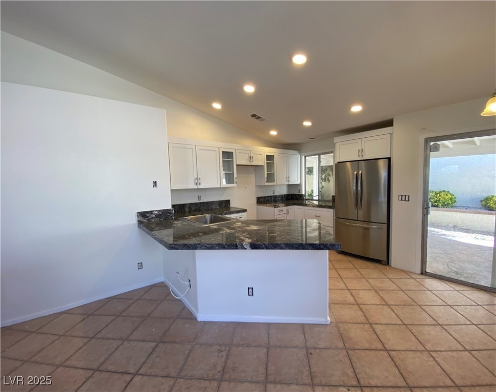 1825 Linton Hill Lane Property Photo 3