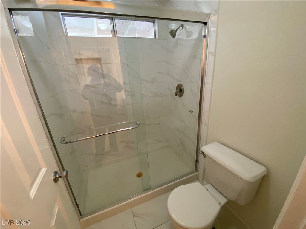 1825 Linton Hill Lane Property Photo 10