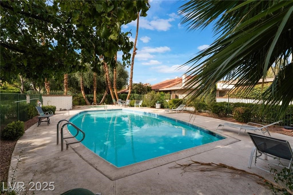 2486 Sabado Street Property Photo 8