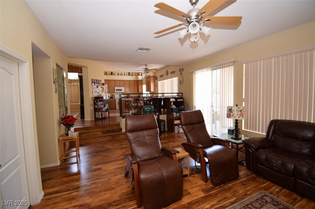 1700 Double Arrow Place Property Photo 8