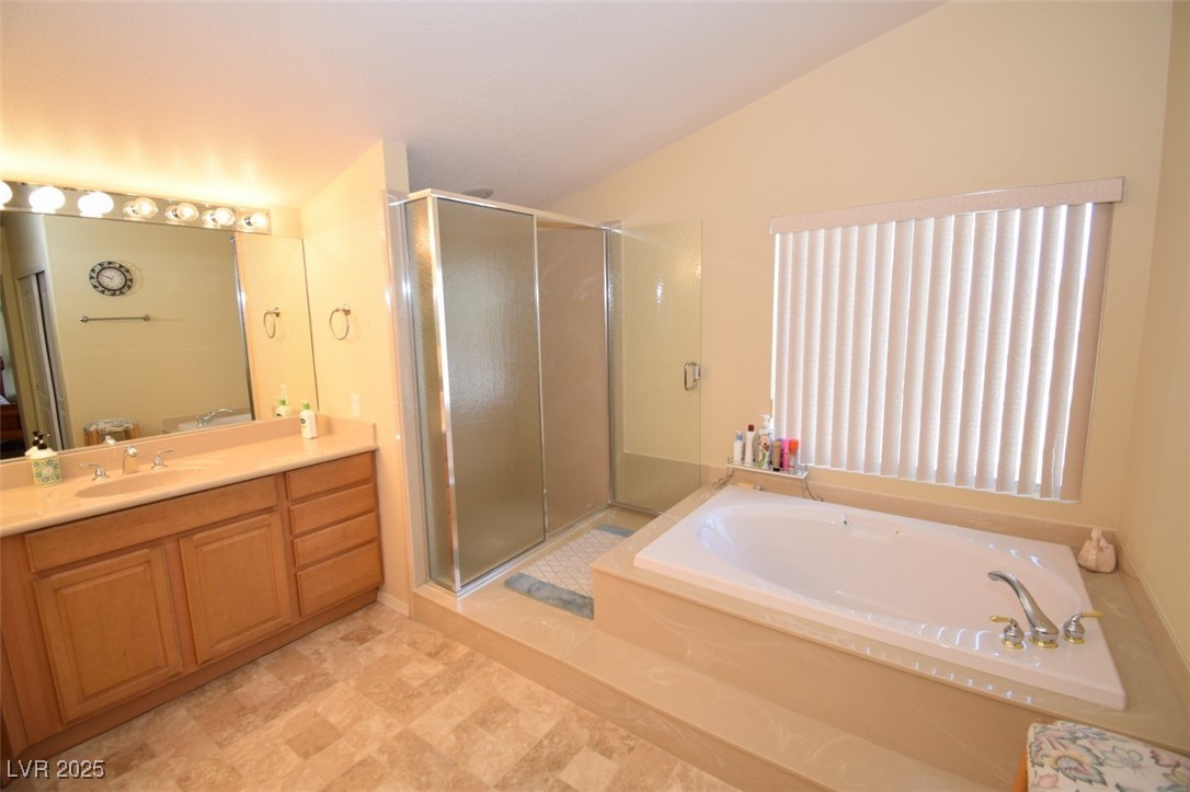 1700 Double Arrow Place Property Photo 12