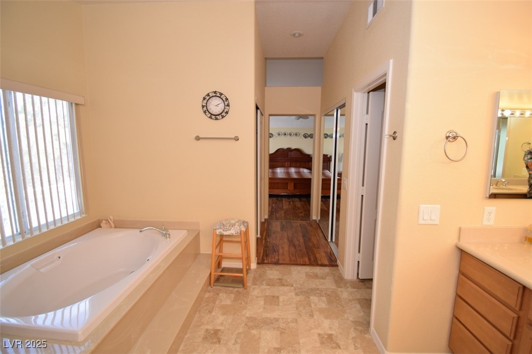 1700 Double Arrow Place Property Photo 13