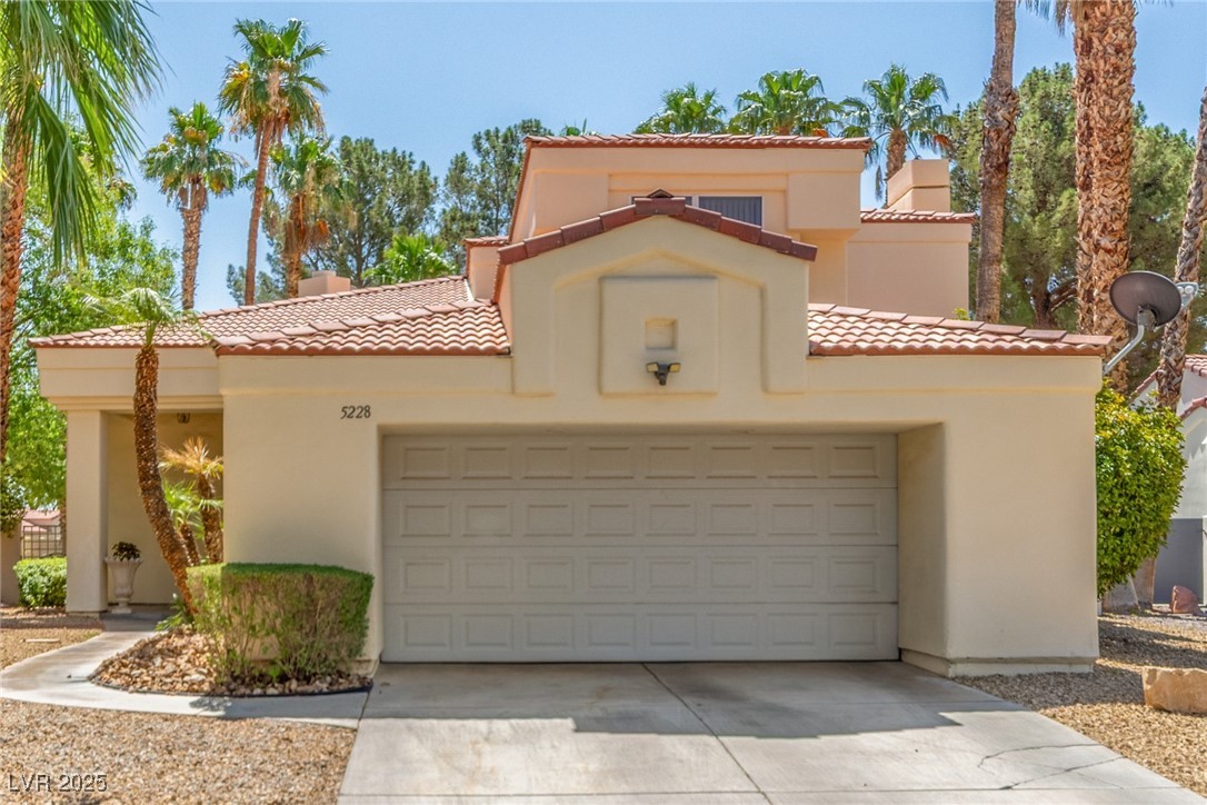 5228 Painted Lakes Way Property Photo 2