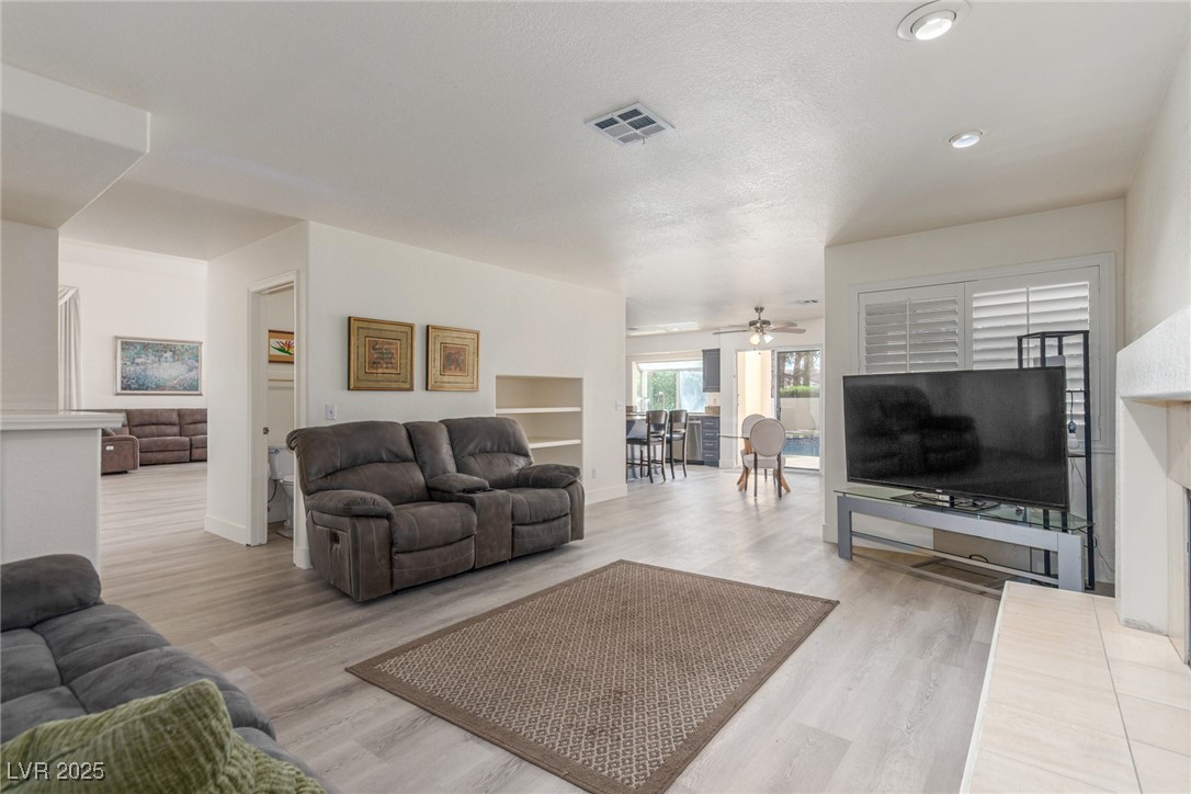 5228 Painted Lakes Way Property Photo 12