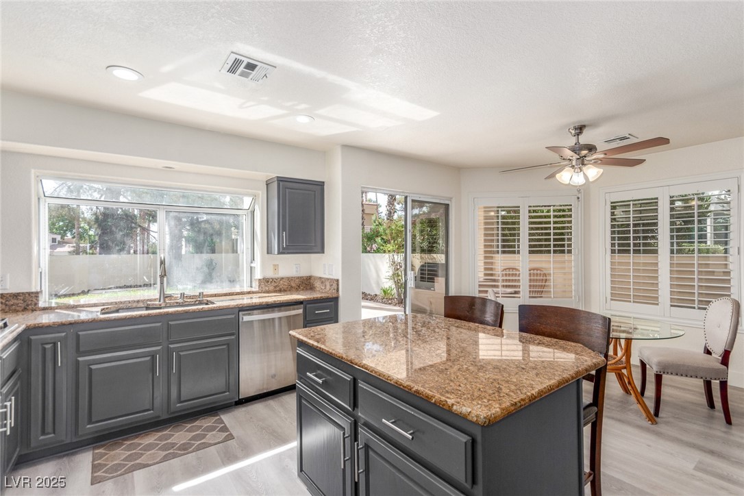 5228 Painted Lakes Way Property Photo 17