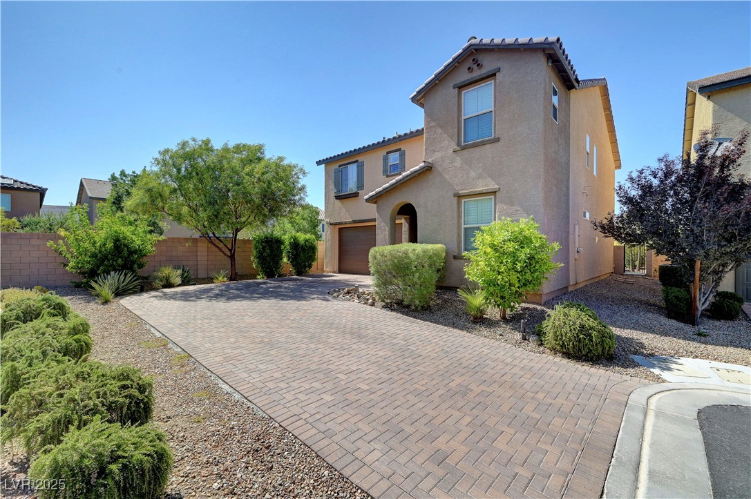 9542 Ridgeglen Court Property Photo 7