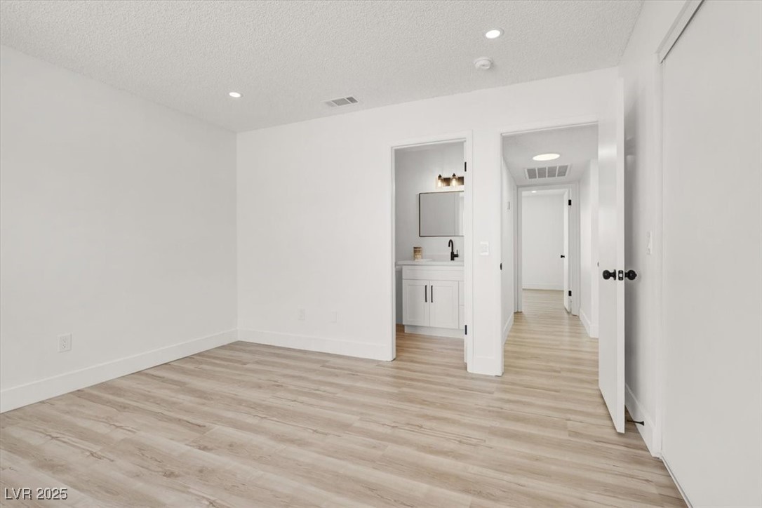 5030 East Hacienda Avenue Property Photo 11