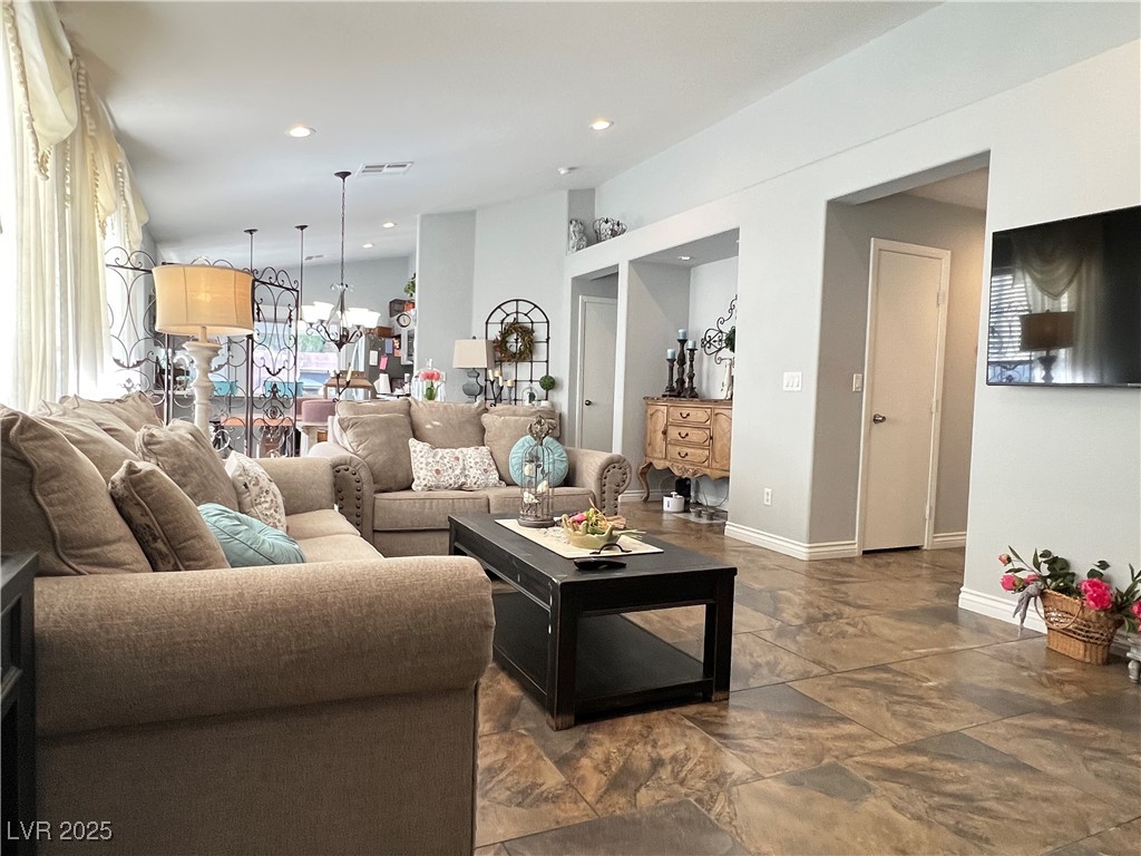 6292 Yucca Valley Court Property Photo 4