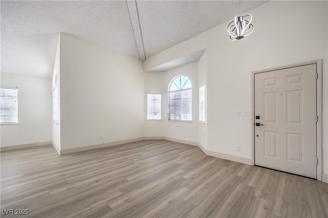 7253 Alsop Court Property Photo 4