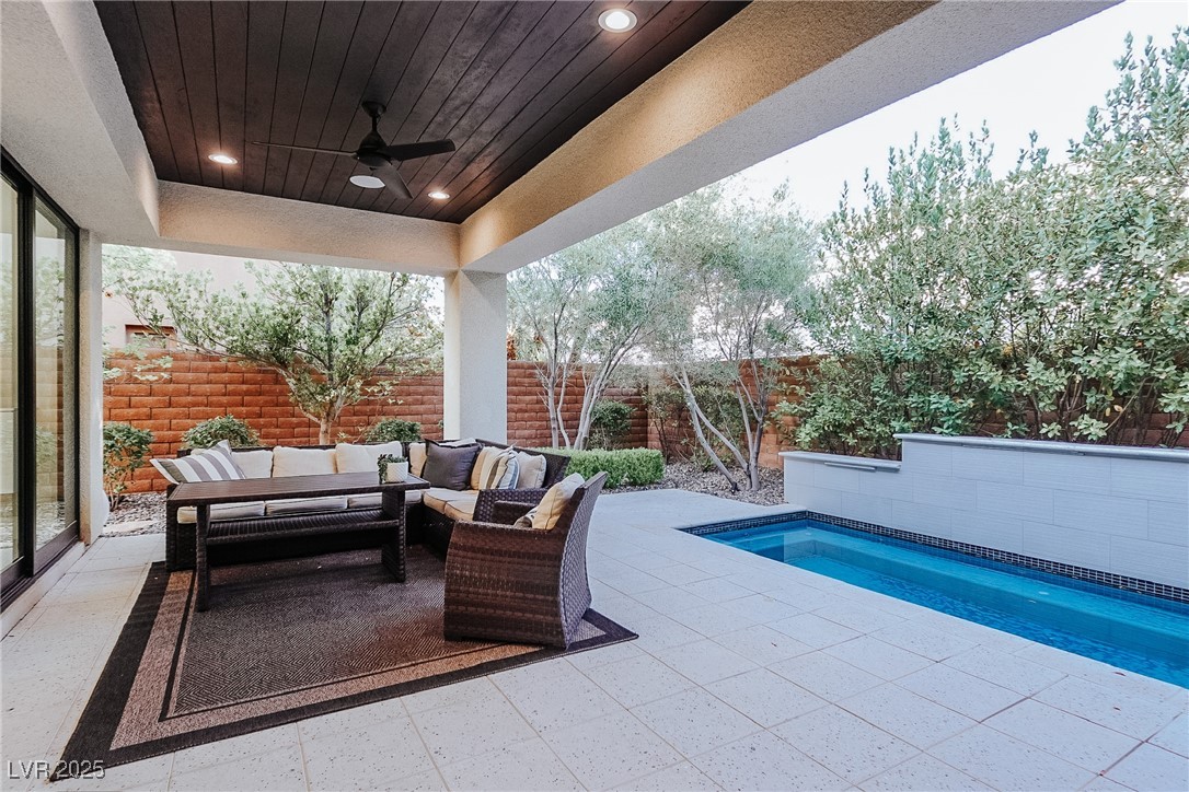 50 Grey Feather Drive Property Photo 28