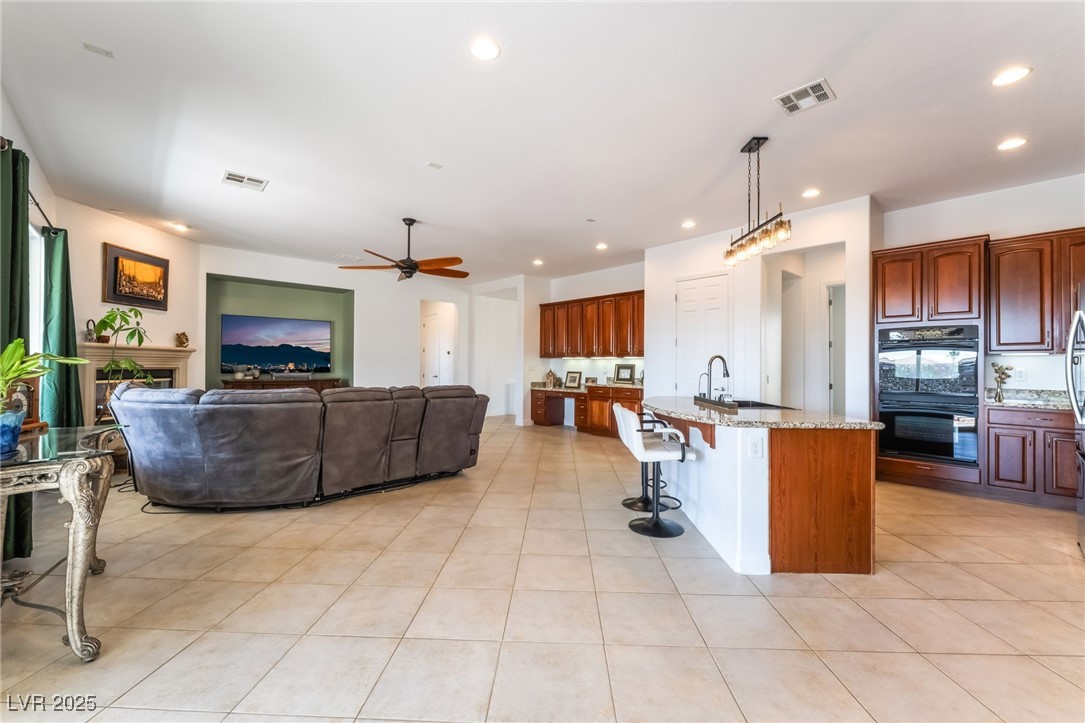 8824 Killians Greens Drive Property Photo 13