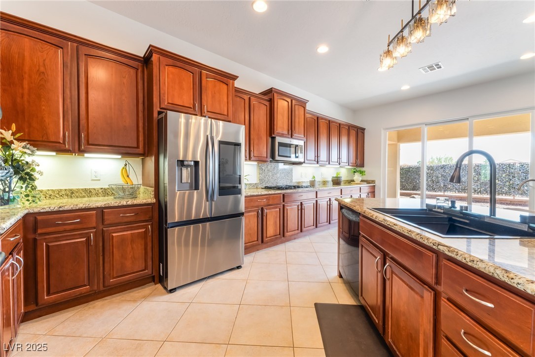 8824 Killians Greens Drive Property Photo 15
