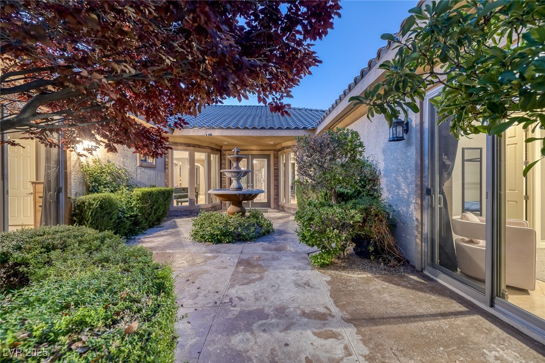 3668 Hillary Elan Court Property Photo 5