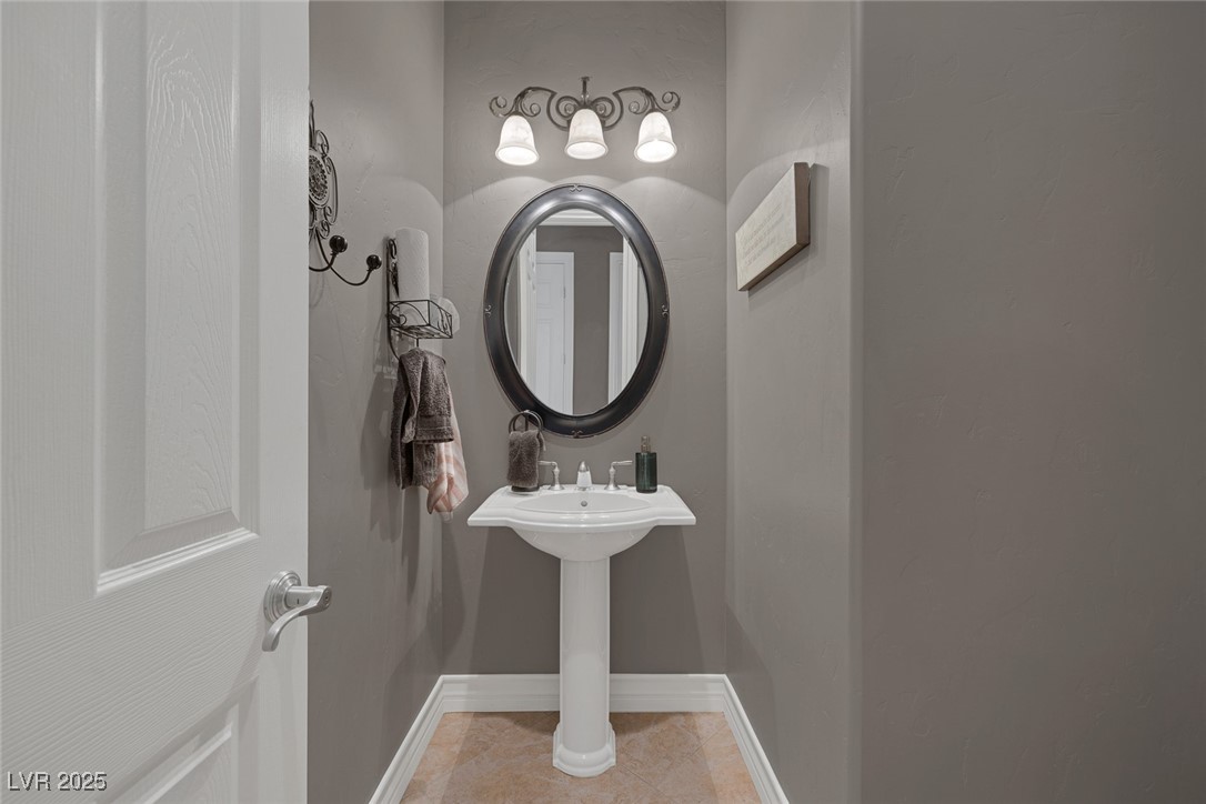 3668 Hillary Elan Court Property Photo 28