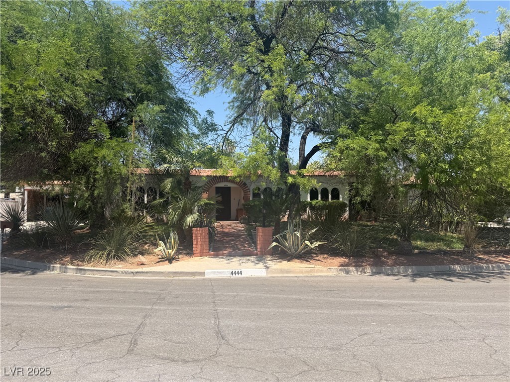 4444 Denia Circle Property Photo