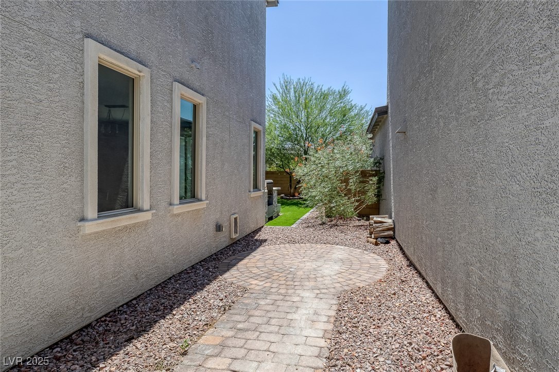 412 Gracious Way Property Photo 27