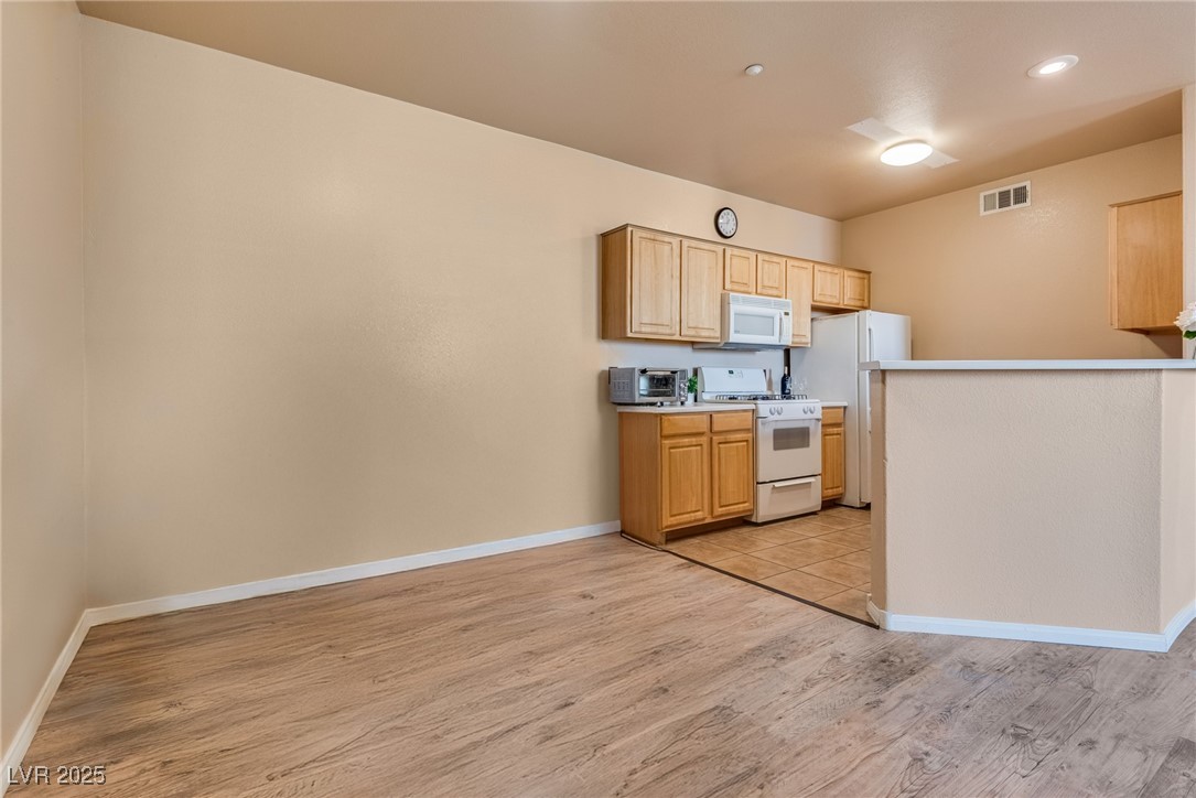 5855 Valley Drive 2106 Property Photo 8