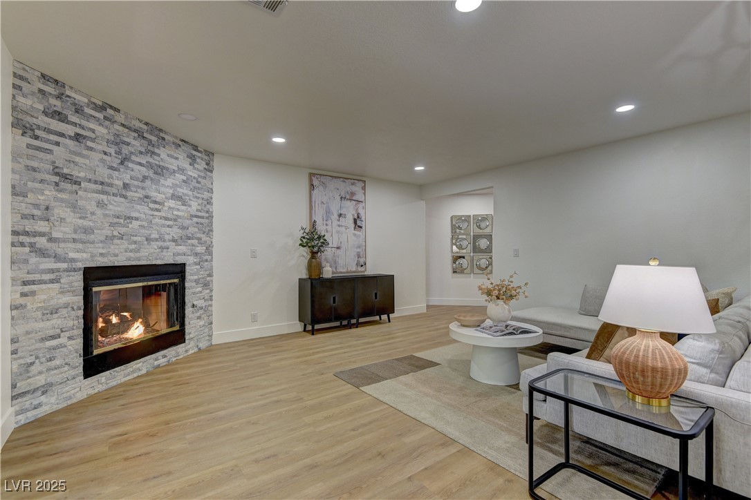 7629 Oyster Cove Drive Property Photo 12