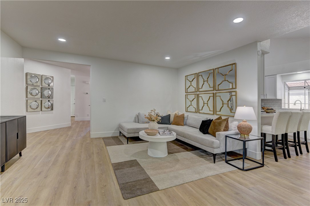 7629 Oyster Cove Drive Property Photo 13