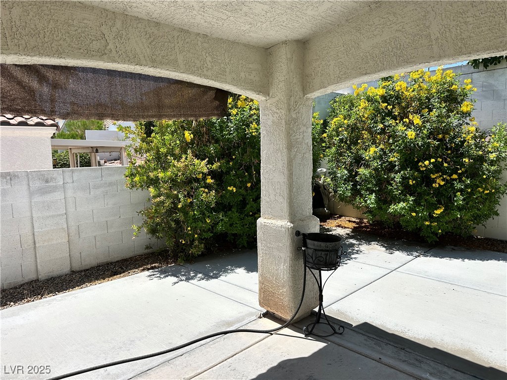 1837 Vista Pointe Avenue Property Photo 4