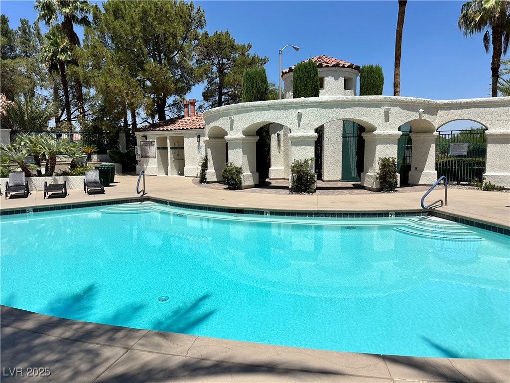1837 Vista Pointe Avenue Property Photo 8