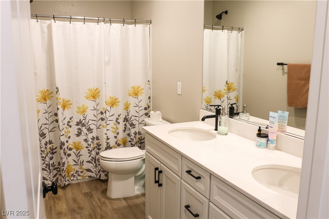 8186 Guadiano Avenue Property Photo 24