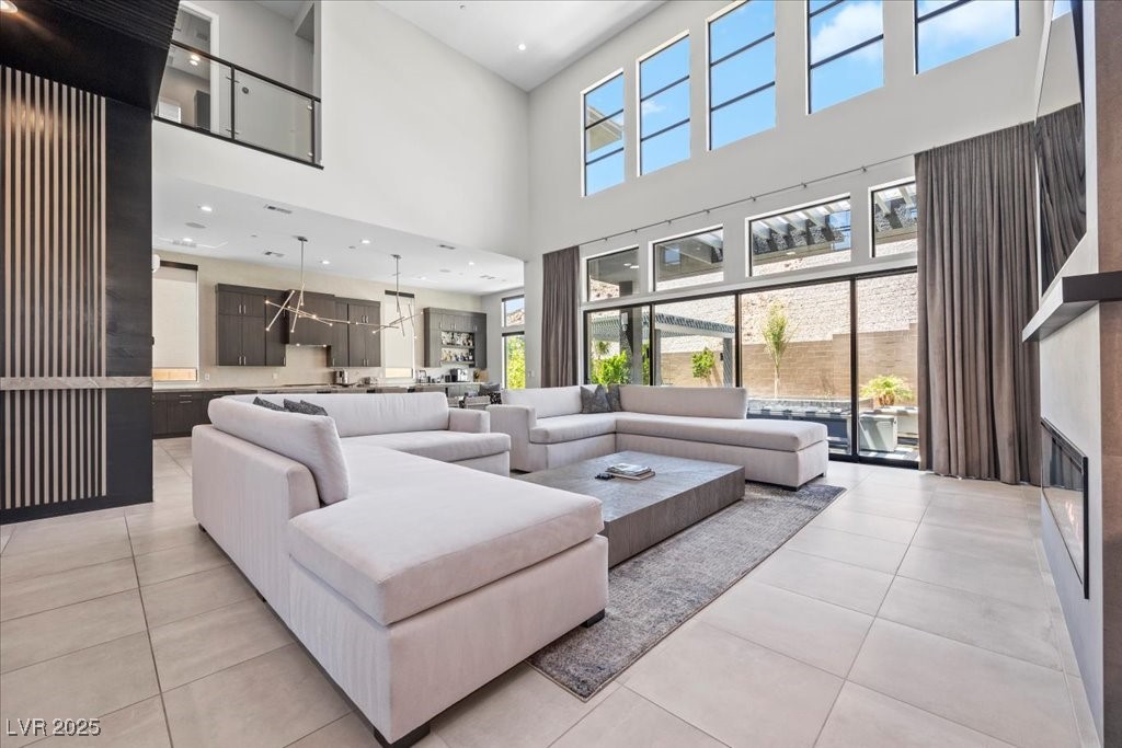 10950 Earth Hues Court Property Photo 6