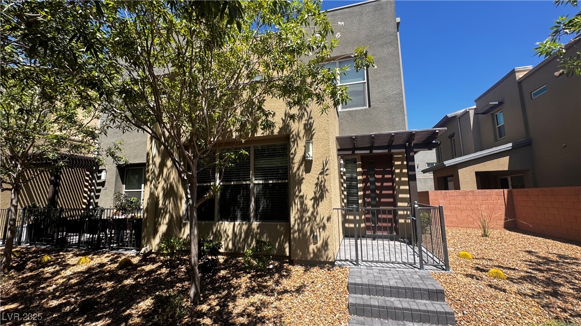 2696795 Property Photo 1