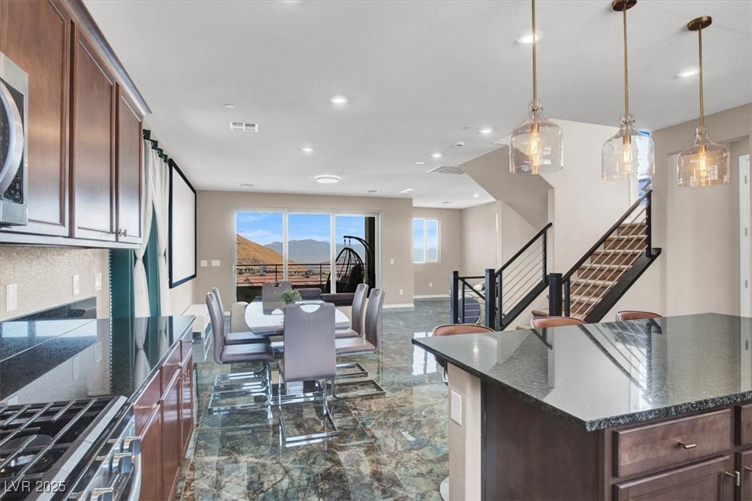 11658 Midnight Melody Avenue Property Photo 3