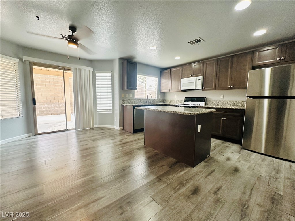 10911 Vallerosa Street Property Photo 3