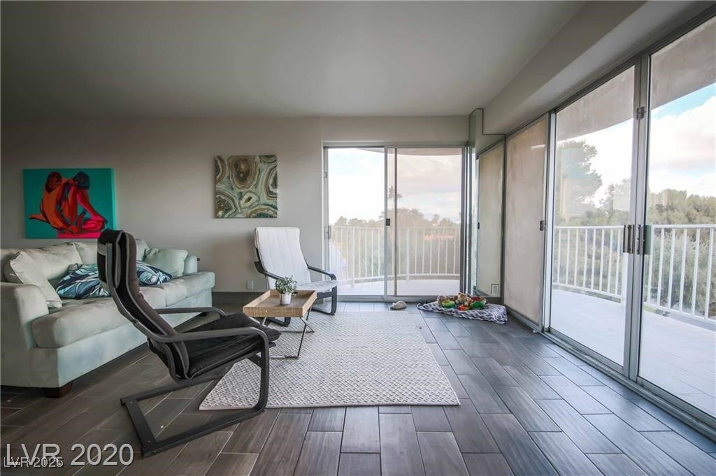 3111 Bel Air Drive 4b Property Photo 6